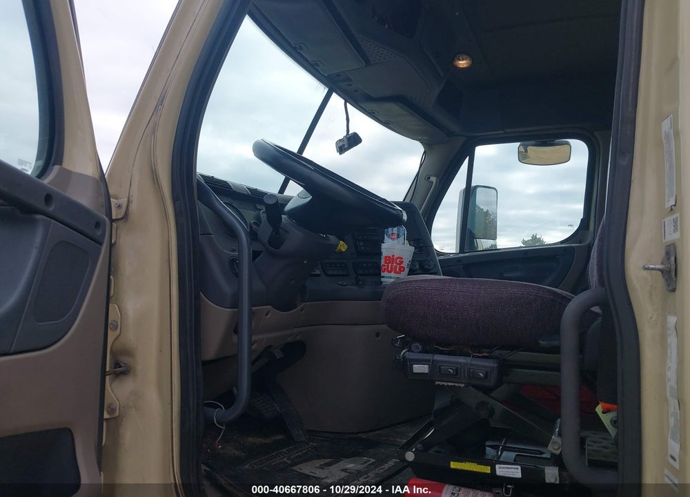 2016 FREIGHTLINER CASCADIA 125 VIN: 1FUJGED55GLHN2249