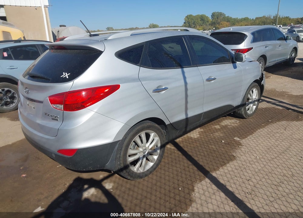 2013 HYUNDAI TUCSON LIMITED VIN: KM8JU3AC0DU736790