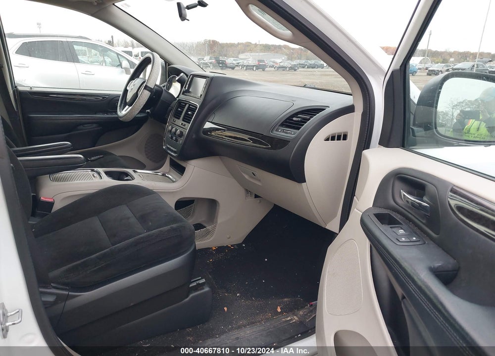 2016 DODGE GRAND CARAVAN SXT VIN: 2C4RDGCG6GR323398