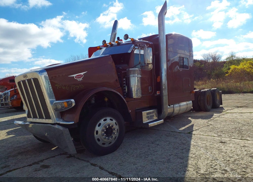 2017 PETERBILT 389 VIN: 1XPXD49X0HD415476