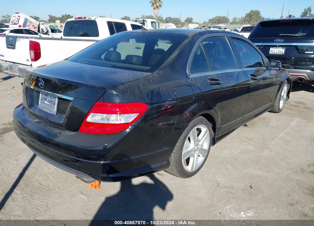 2010 MERCEDES-BENZ C 300 LUXURY/SPORT VIN: WDDGF5EB6AR130047