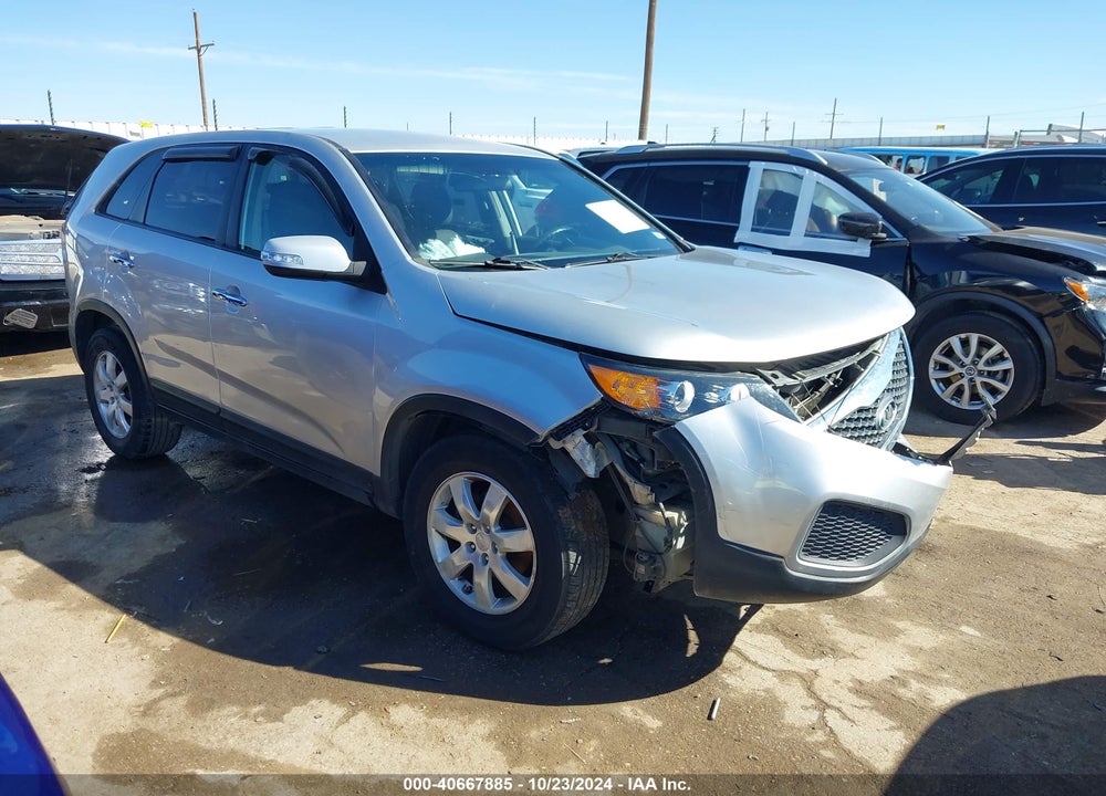 2011 KIA SORENTO LX VIN: 5XYKT3A18BG078452