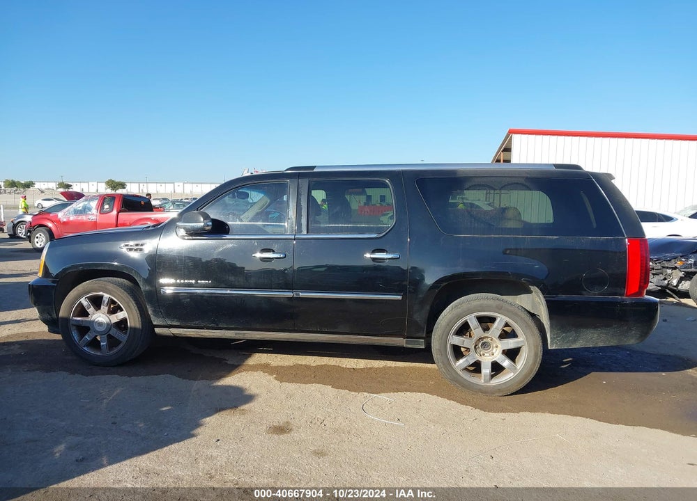 2012 CADILLAC ESCALADE ESV LUXURY VIN: 1GYS3HEF9CR201174