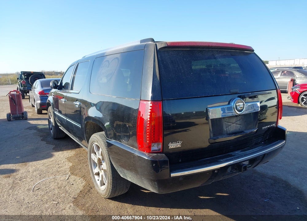 2012 CADILLAC ESCALADE ESV LUXURY VIN: 1GYS3HEF9CR201174