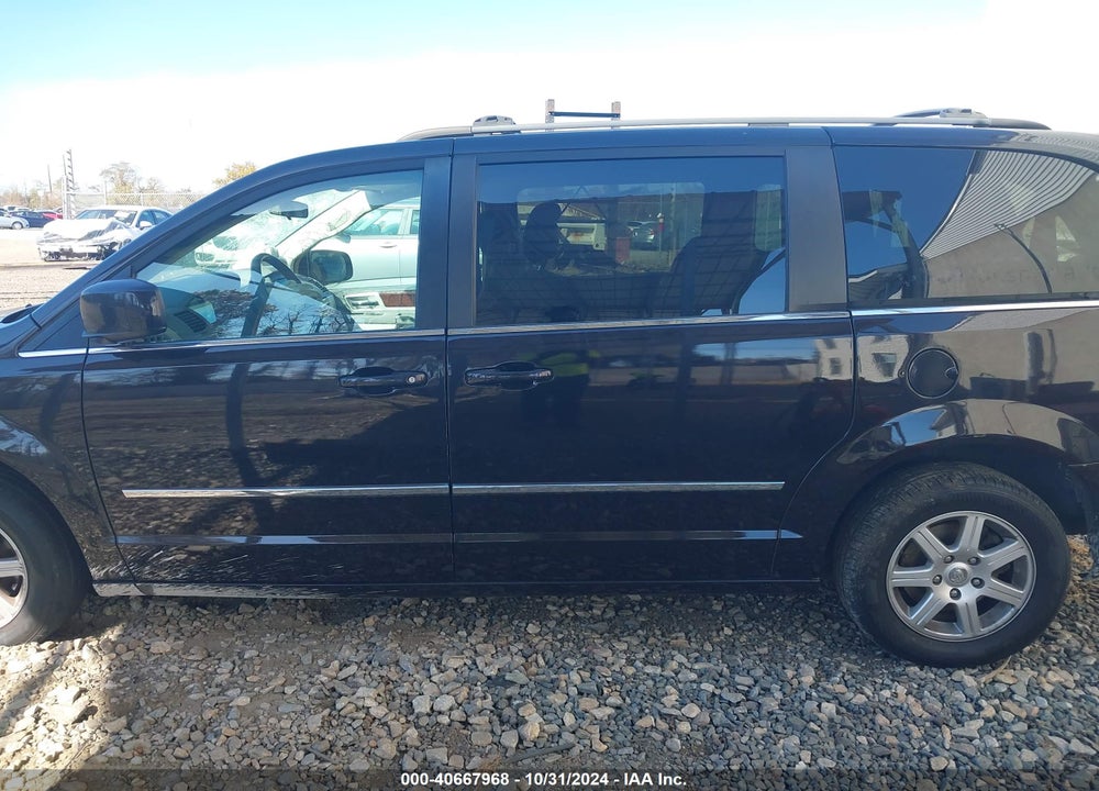 2010 CHRYSLER TOWN & COUNTRY TOURING VIN: 2A4RR5D17AR351860