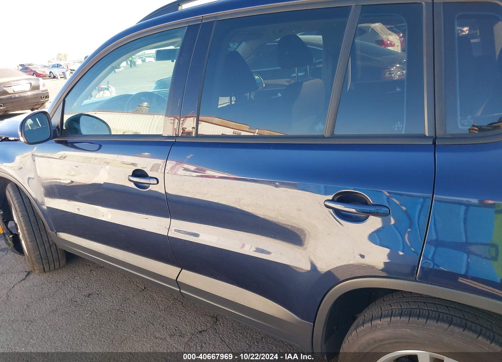 2015 VOLKSWAGEN TIGUAN S VIN: WVGAV7AX3FW539885