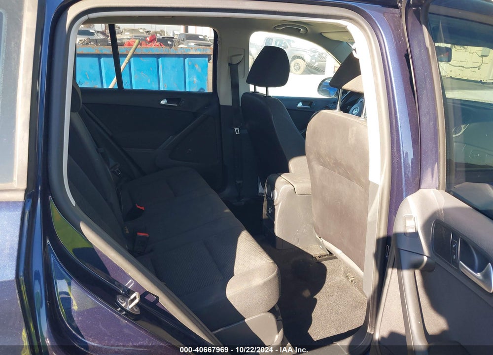 2015 VOLKSWAGEN TIGUAN S VIN: WVGAV7AX3FW539885