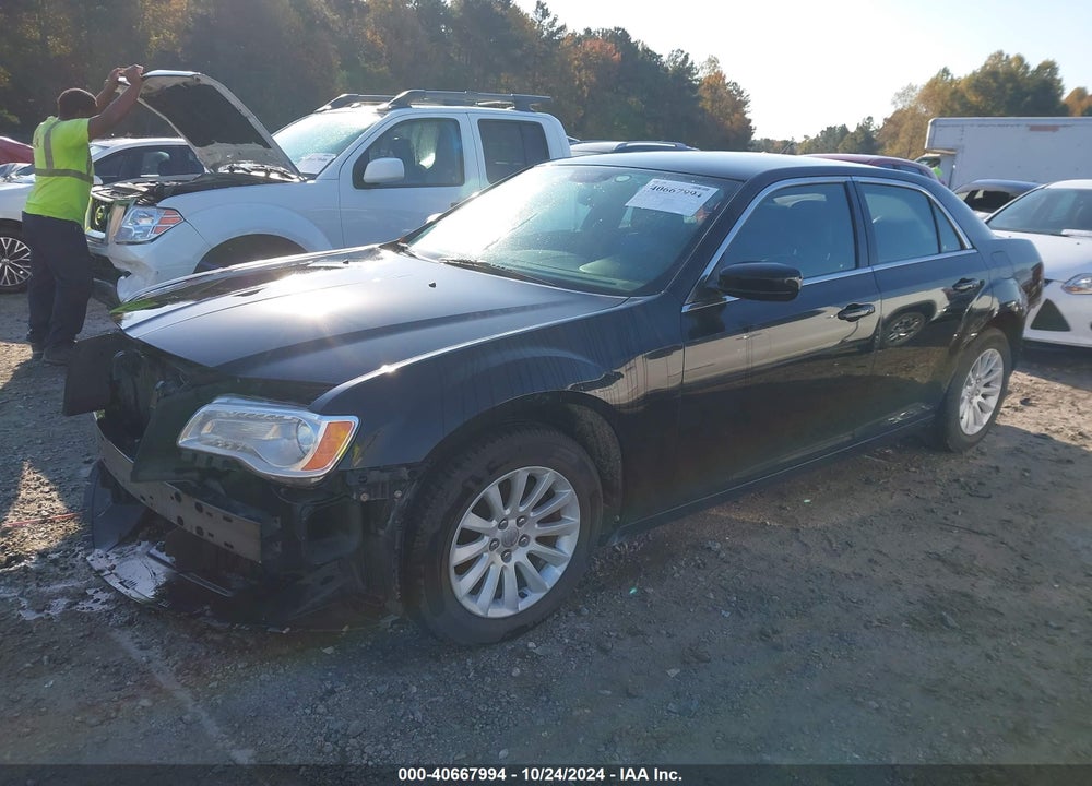 2014 CHRYSLER 300 VIN: 2C3CCAAG3EH354690