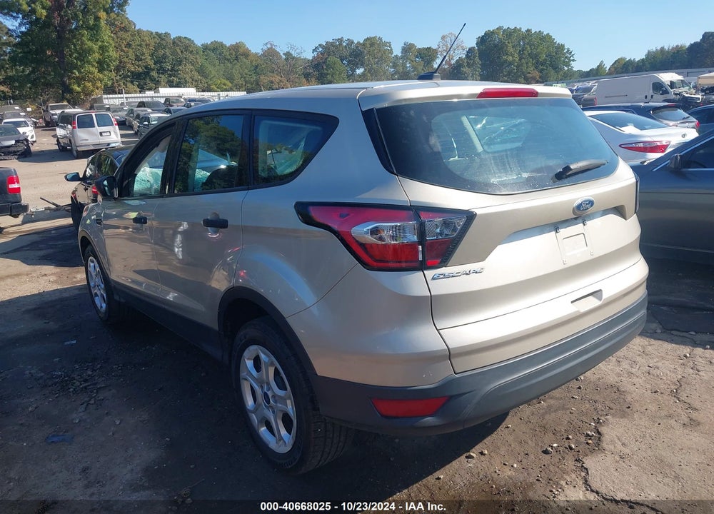 2018 FORD ESCAPE S VIN: 1FMCU0F70JUA16095