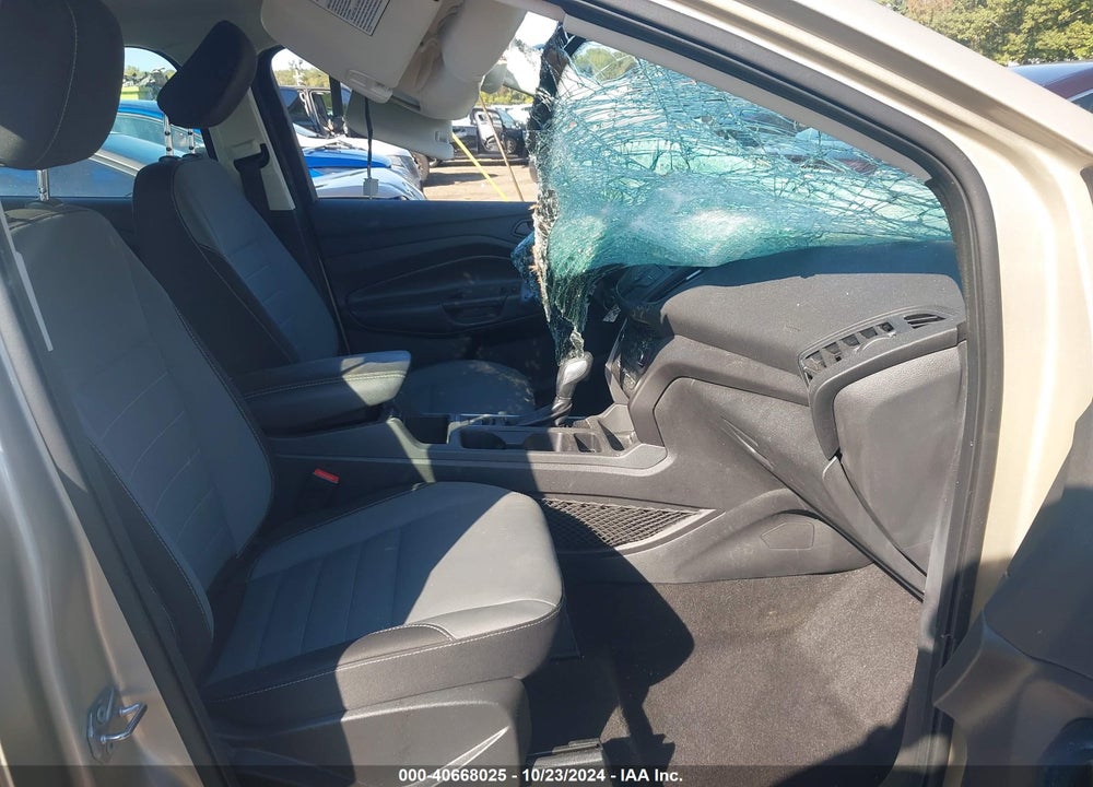 2018 FORD ESCAPE S VIN: 1FMCU0F70JUA16095