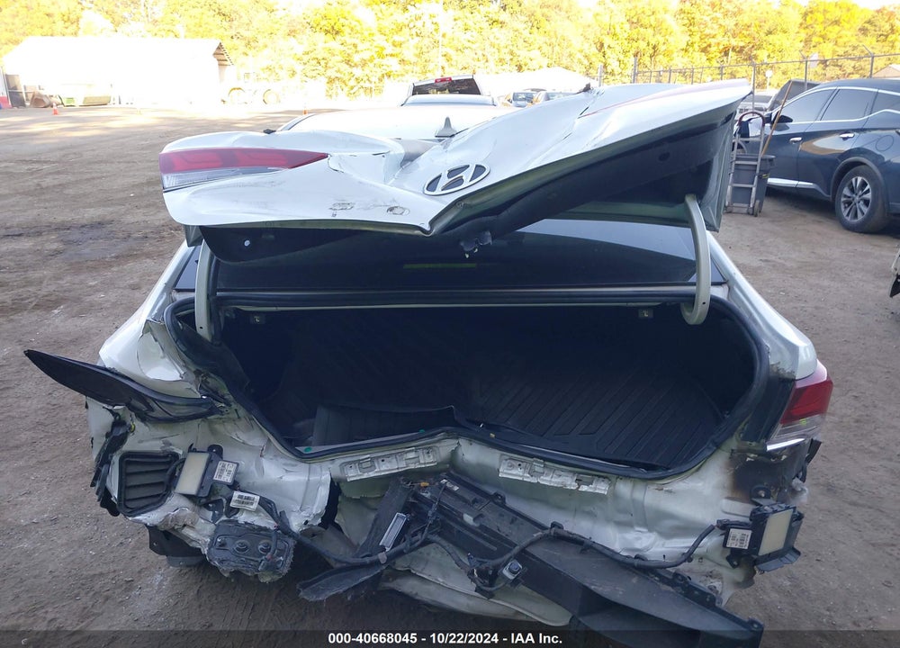 2018 HYUNDAI SONATA SEL VIN: 5NPE34AF8JH613902