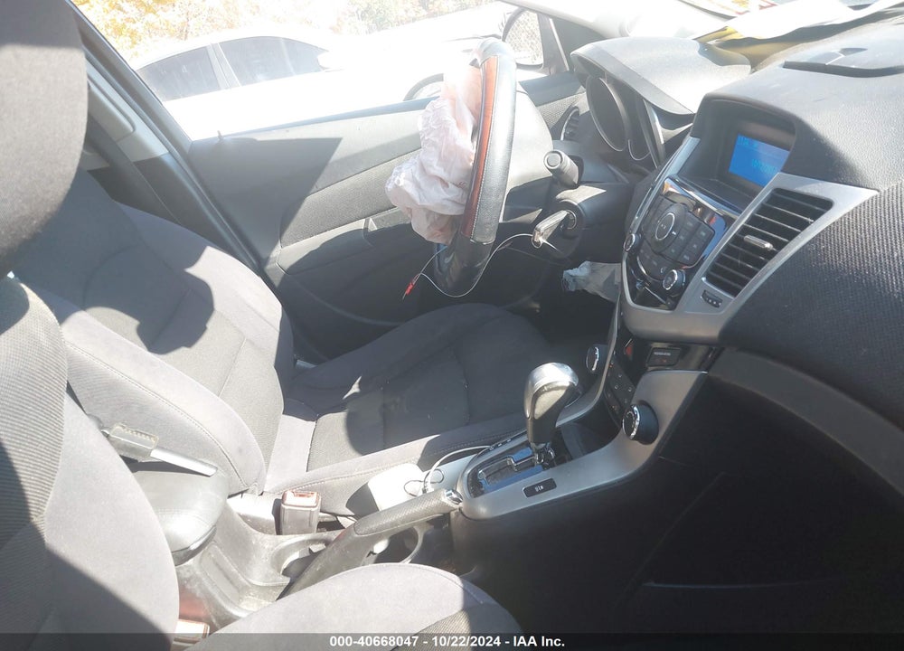 2014 CHEVROLET CRUZE 1LT AUTO VIN: 1G1PC5SB9E7353281