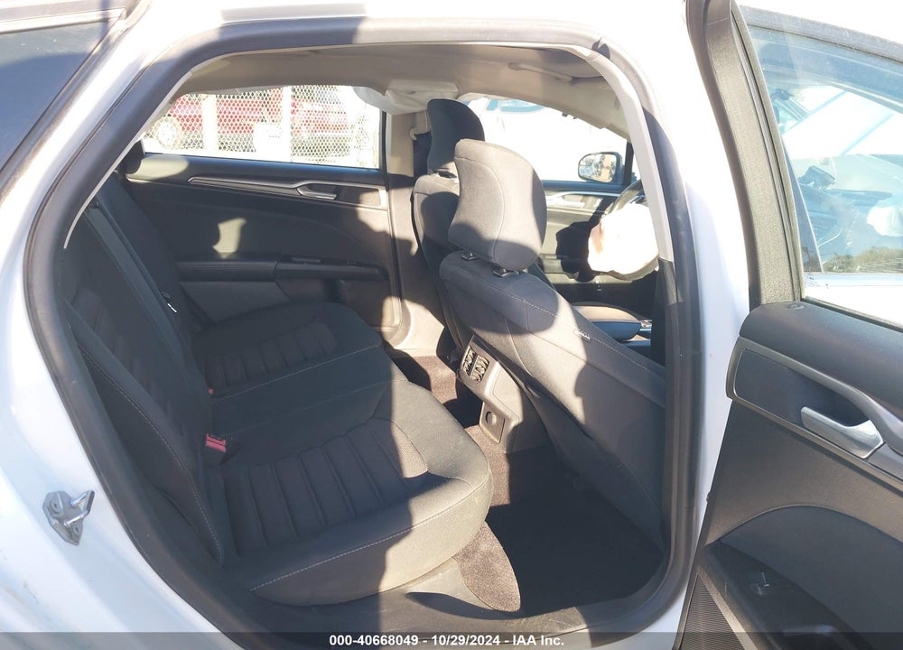 2017 FORD FUSION HYBRID SE VIN: 3FA6P0LU4HR356229