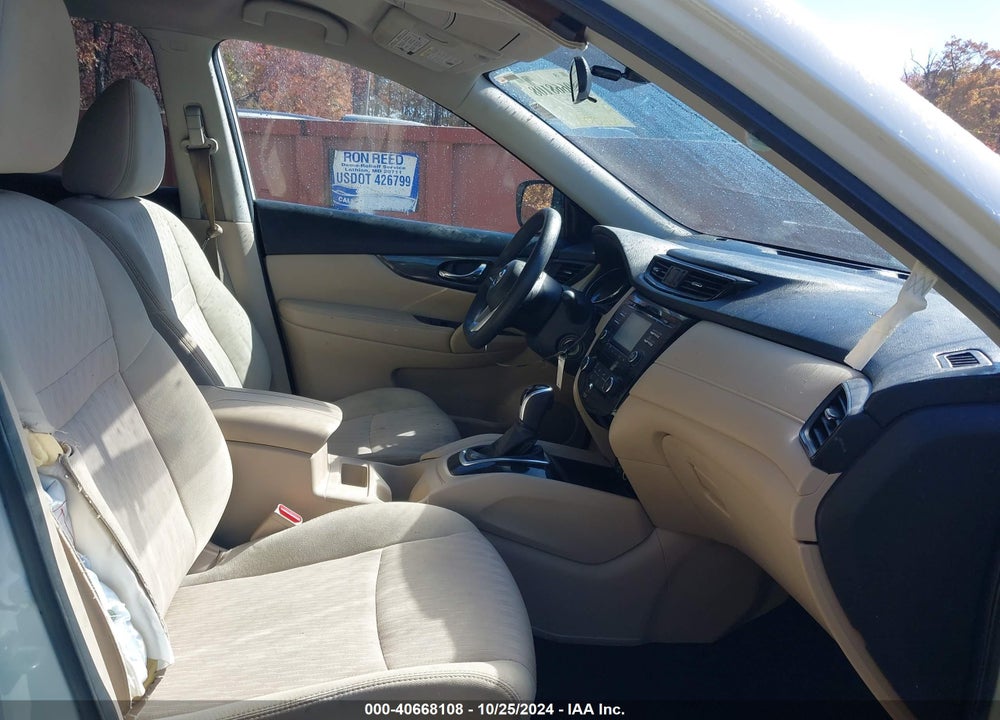 2017 NISSAN ROGUE S VIN: 5N1AT2MV8HC806607