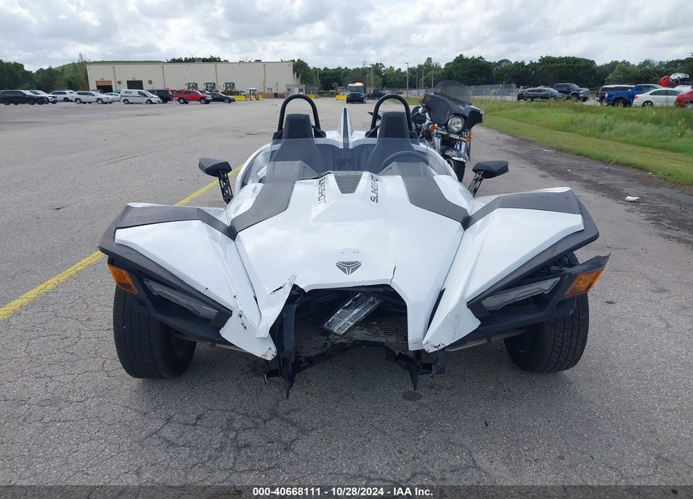 2021 POLARIS SLINGSHOT S WITH TECHNOLOGY PACKAGE VIN: 57XAATHD5M8141719