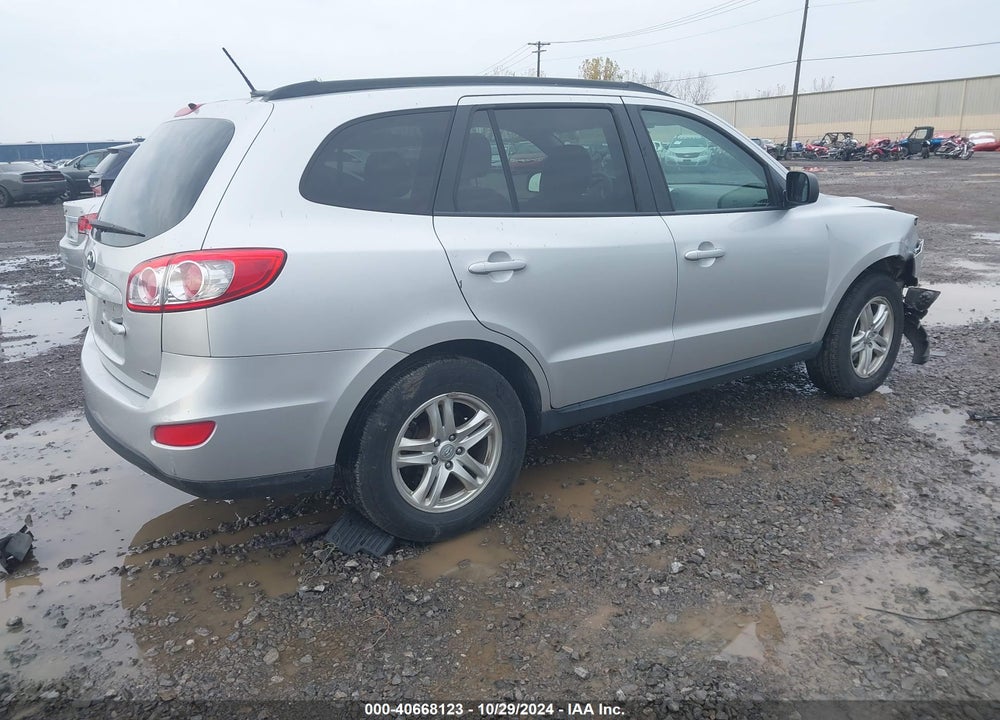 2012 HYUNDAI SANTA FE GLS VIN: 5XYZGDAB7CG142791