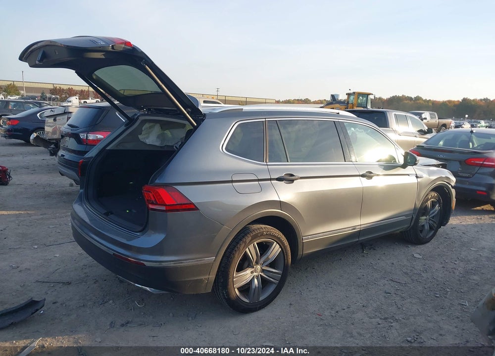 2018 VOLKSWAGEN TIGUAN 2.0T SEL PREMIUM VIN: 3VV4B7AXXJM001818