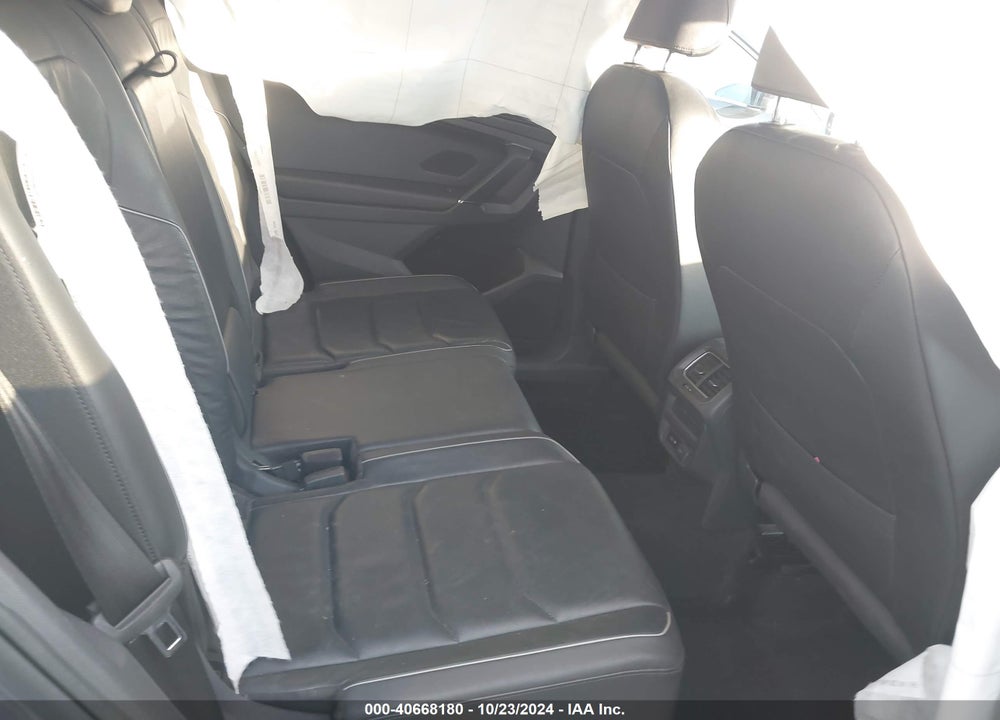 2018 VOLKSWAGEN TIGUAN 2.0T SEL PREMIUM VIN: 3VV4B7AXXJM001818