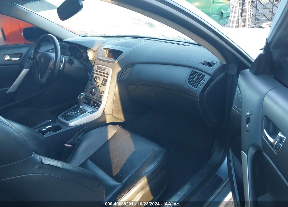 2010 HYUNDAI GENESIS 3.8 TRACK VIN: KMHHU6KH0AU017528