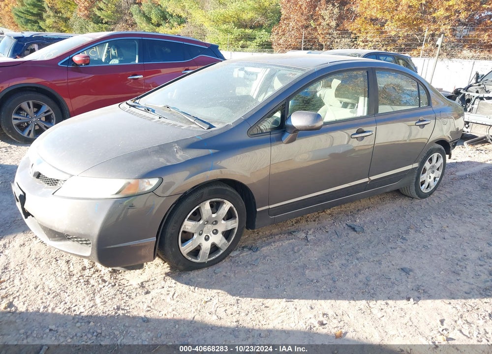 2010 HONDA CIVIC LX VIN: 19XFA1F54AE058671