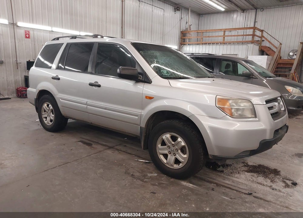 2007 HONDA PILOT LX VIN: 5FNYF28117B046684