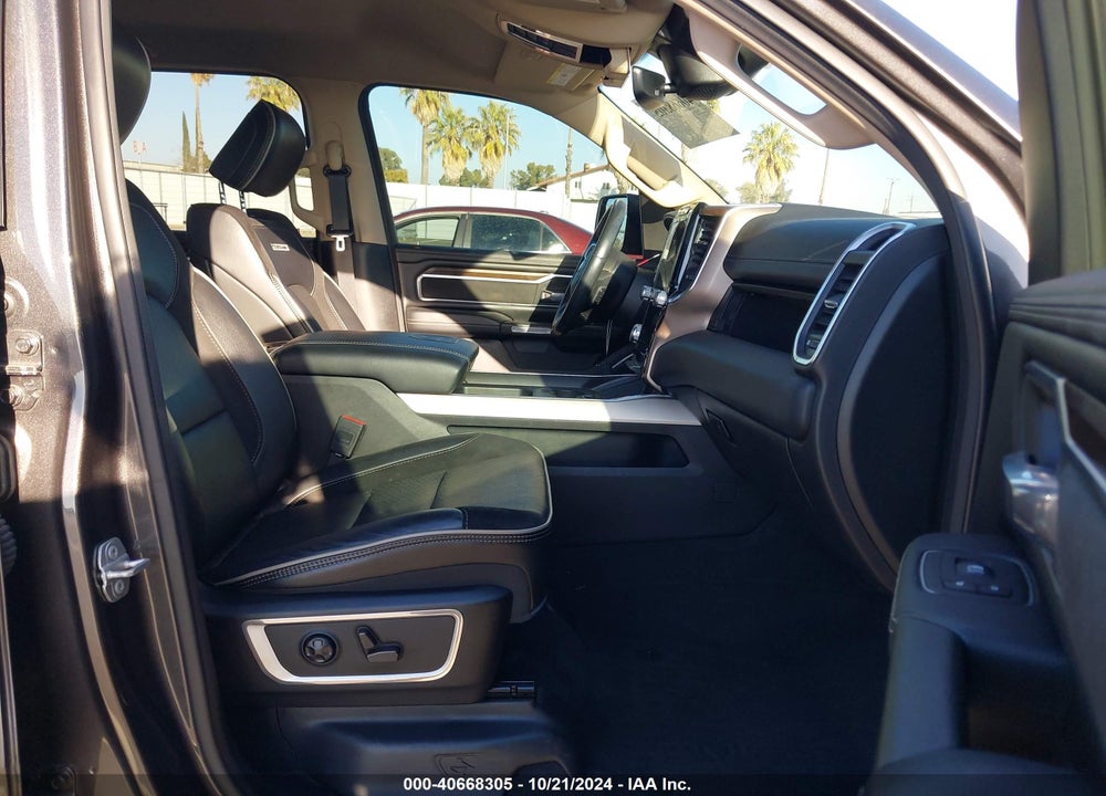 2021 RAM 1500 LAIE  4X4 5'7 BOX VIN: 1C6SRFJT4MN808331