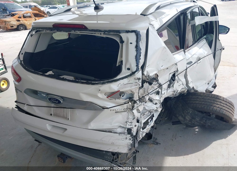 2015 FORD ESCAPE TITANIUM VIN: 1FMCU9J93FUB68943