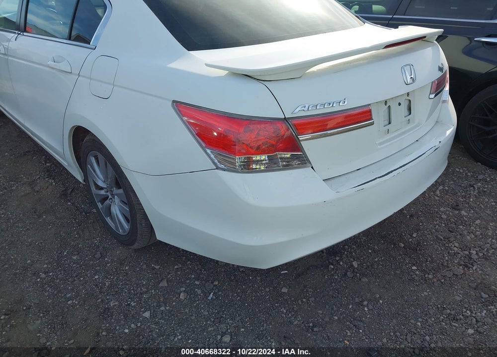 2011 HONDA ACCORD 2.4 EX VIN: 1HGCP2F73BA046753