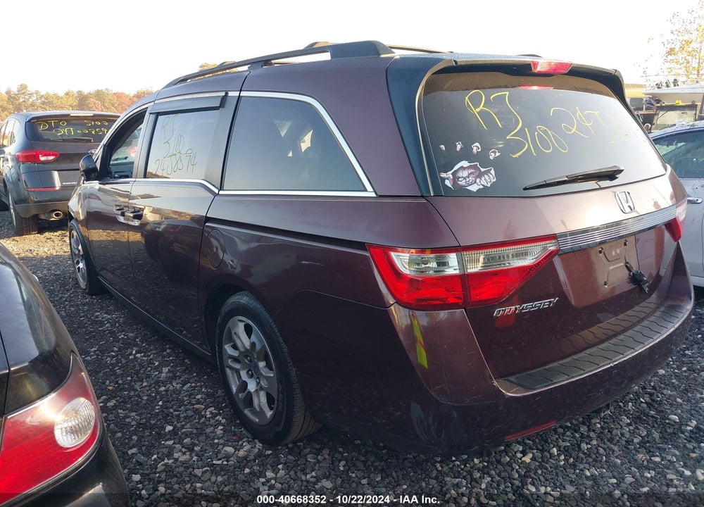 2011 HONDA ODYSSEY LX VIN: 5FNRL5H27BB021322