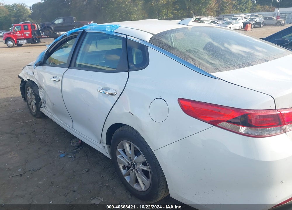 2018 KIA OPTIMA LX VIN: 5XXGT4L39JG216092
