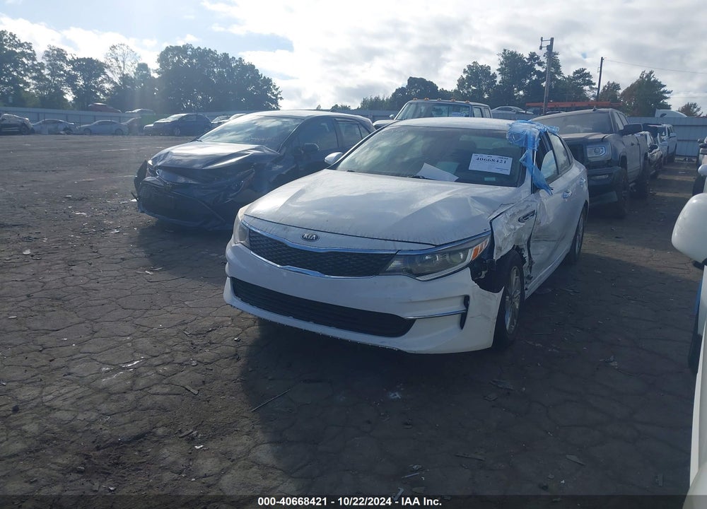 2018 KIA OPTIMA LX VIN: 5XXGT4L39JG216092