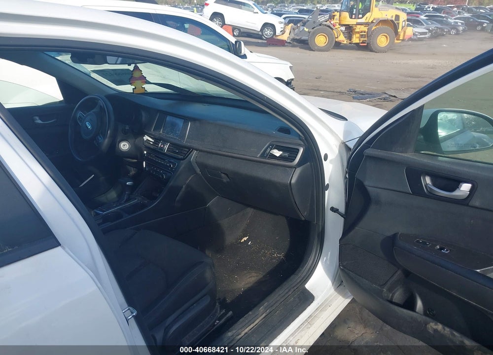 2018 KIA OPTIMA LX VIN: 5XXGT4L39JG216092