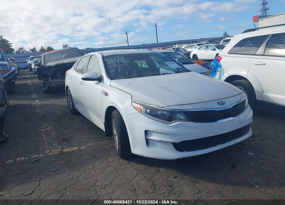 2018 KIA OPTIMA LX VIN: 5XXGT4L39JG216092