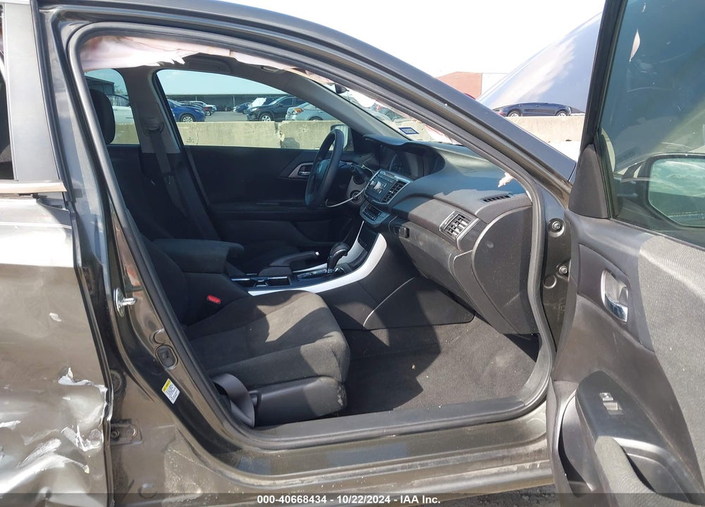 2013 HONDA ACCORD LX VIN: 1HGCR2F36DA236640
