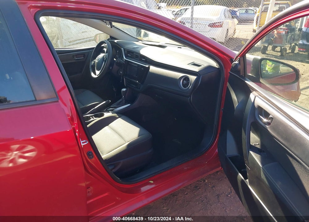 2017 TOYOTA COROLLA LE VIN: 2T1BURHE2HC757078