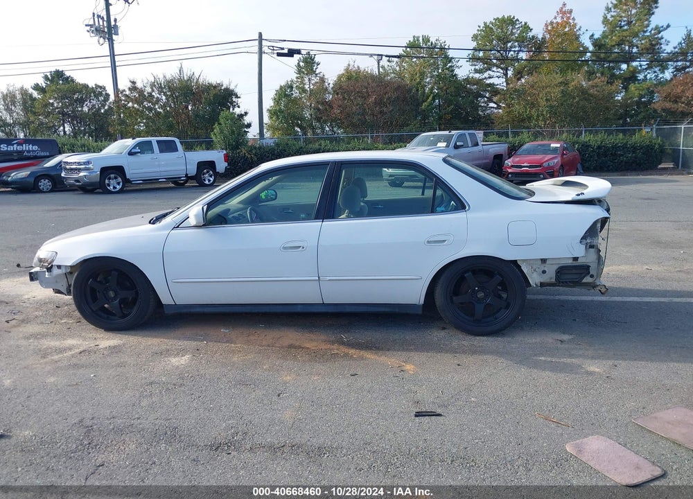 2002 HONDA ACCORD 2.3 LX/LX VIN: 1HGCG55402A038313
