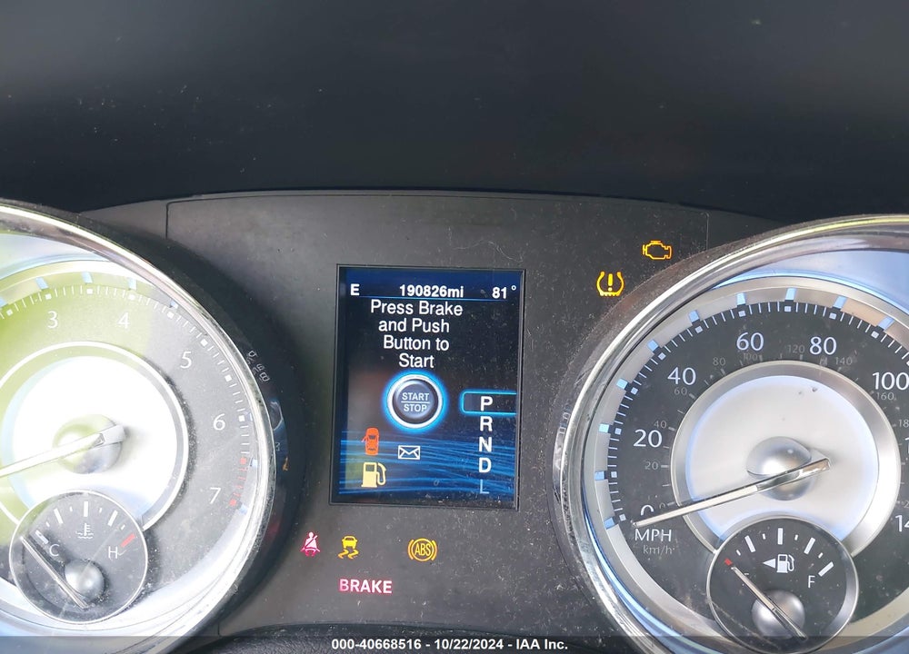 2014 CHRYSLER 300 VIN: 2C3CCAAG7EH132668
