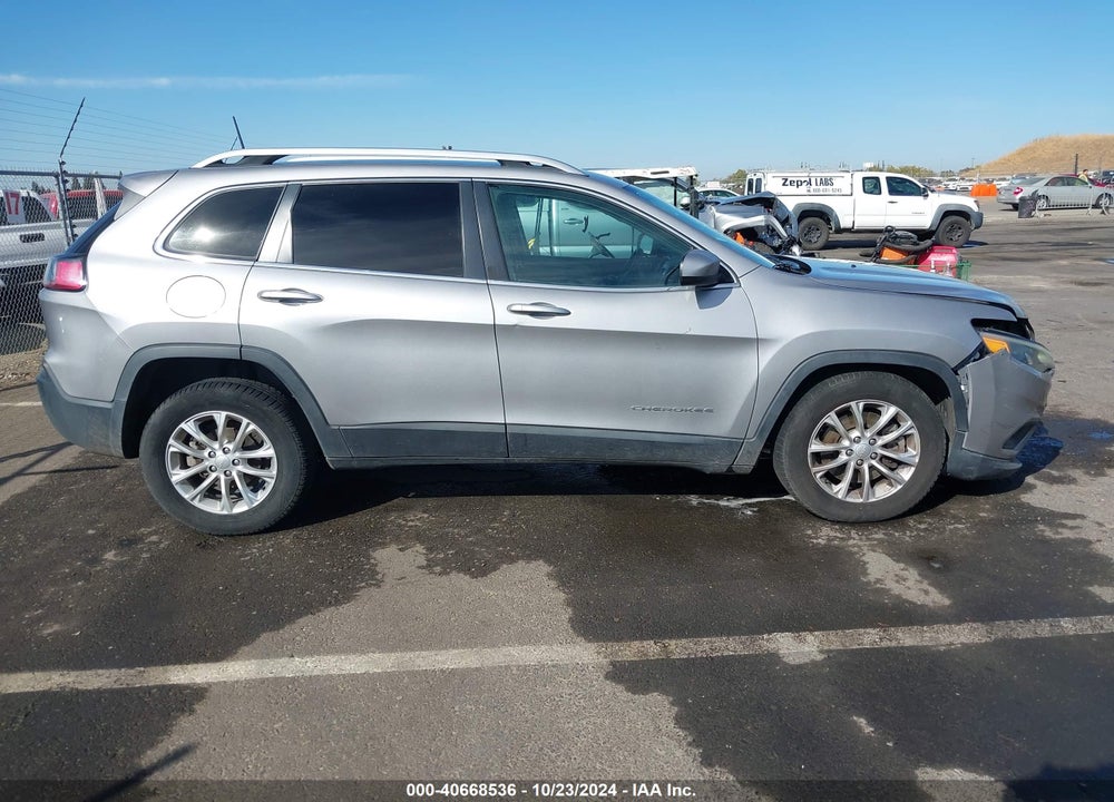 2019 JEEP CHEROKEE LATITUDE FWD VIN: 1C4PJLCB4KD348681