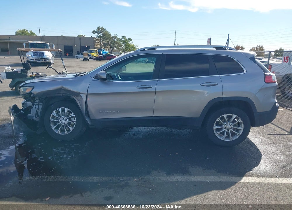 2019 JEEP CHEROKEE LATITUDE FWD VIN: 1C4PJLCB4KD348681