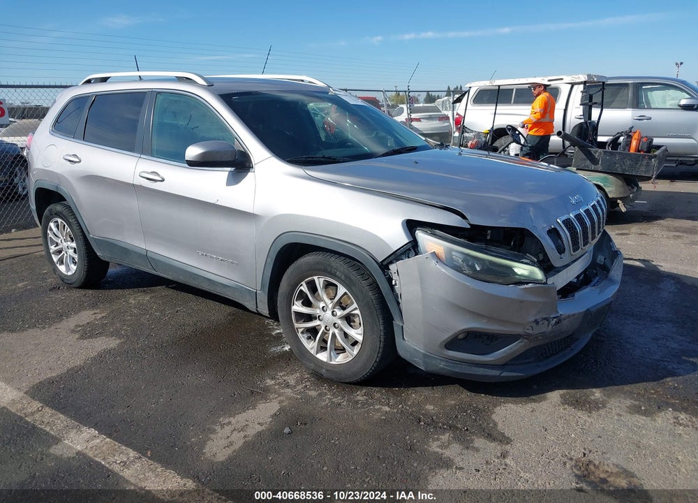 2019 JEEP CHEROKEE LATITUDE FWD VIN: 1C4PJLCB4KD348681