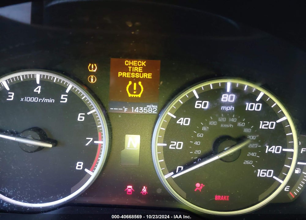2014 ACURA ILX 2.0L VIN: 19VDE1F35EE013201