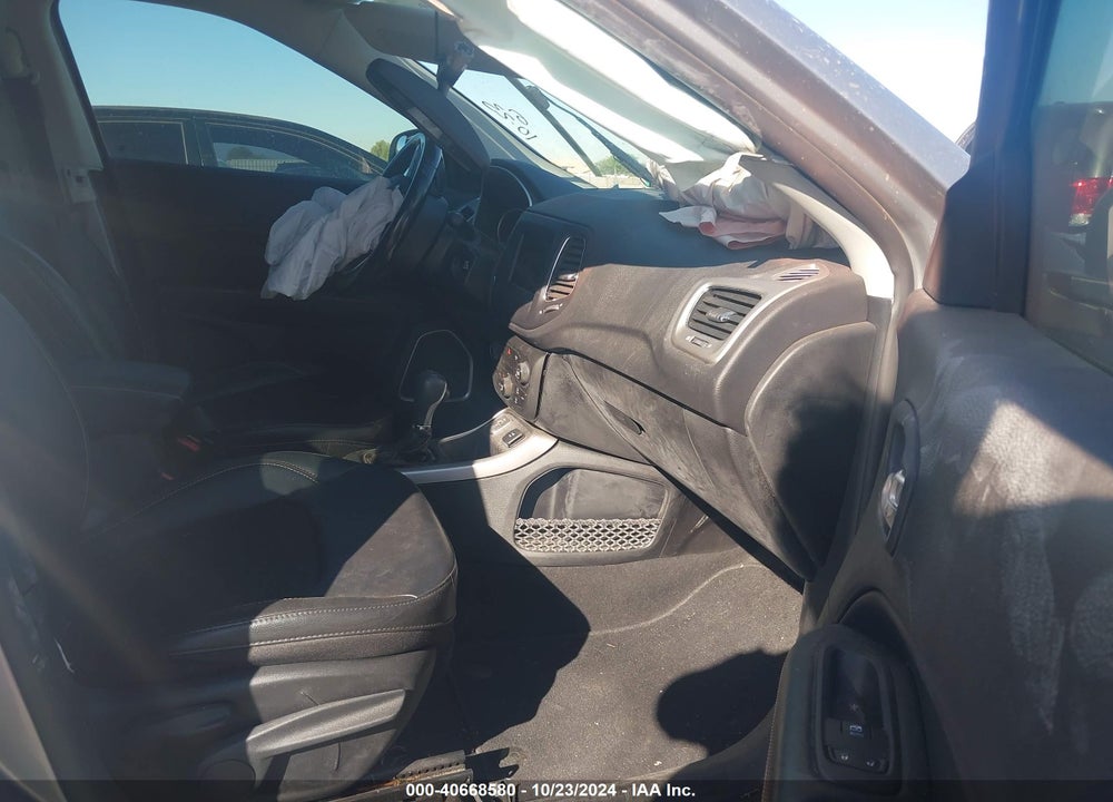 2020 JEEP COMPASS LATITUDE FWD VIN: 3C4NJCBB8LT252685