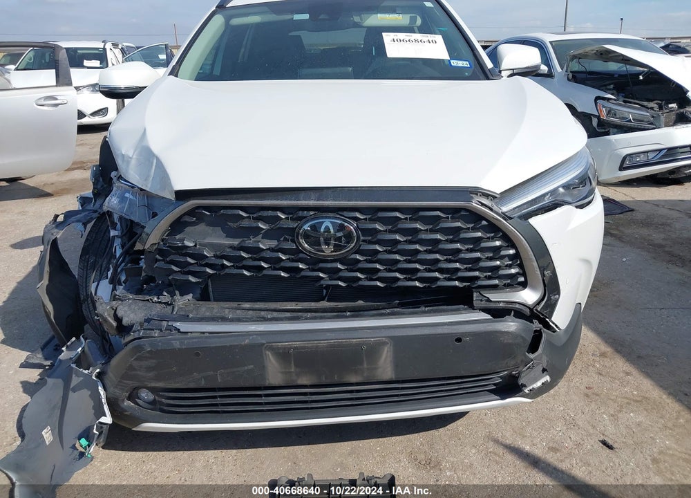 2022 TOYOTA COROLLA CROSS XLE VIN: 7MUDAAAG0NV005922