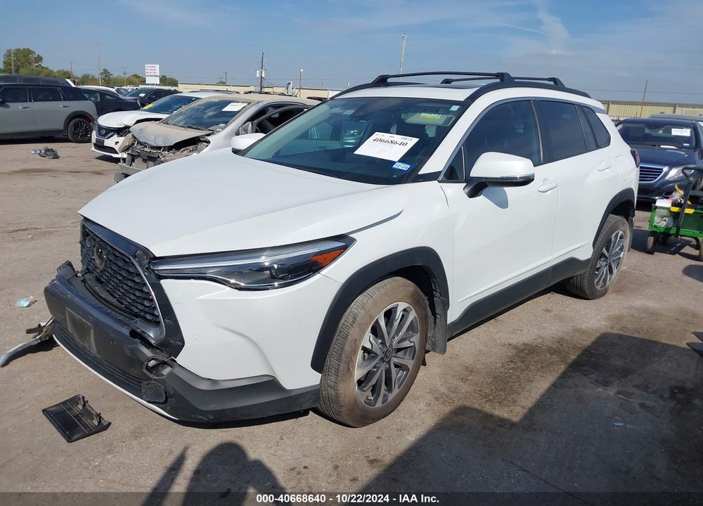 2022 TOYOTA COROLLA CROSS XLE VIN: 7MUDAAAG0NV005922