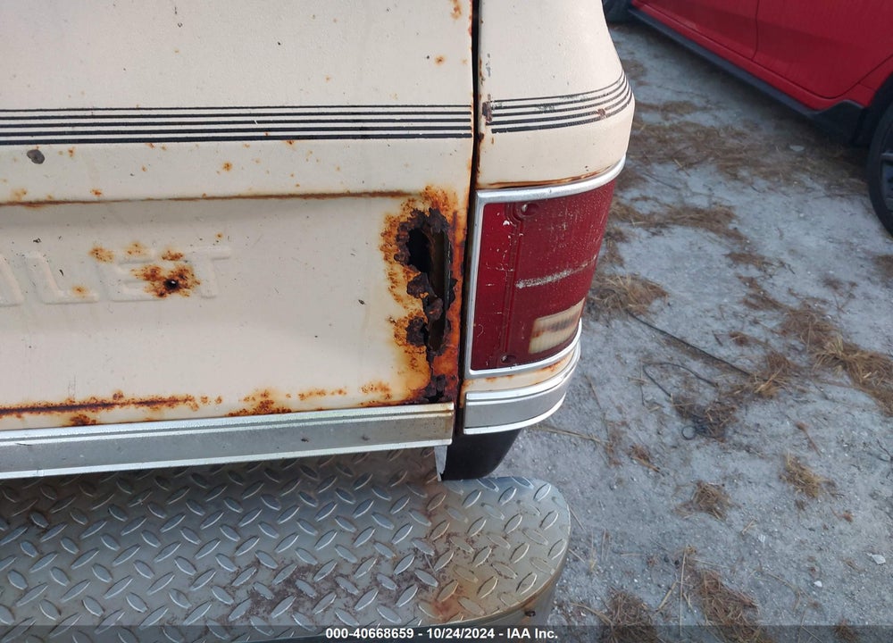 1986 CHEVROLET C10 VIN: 2GCDC14H8G1172600