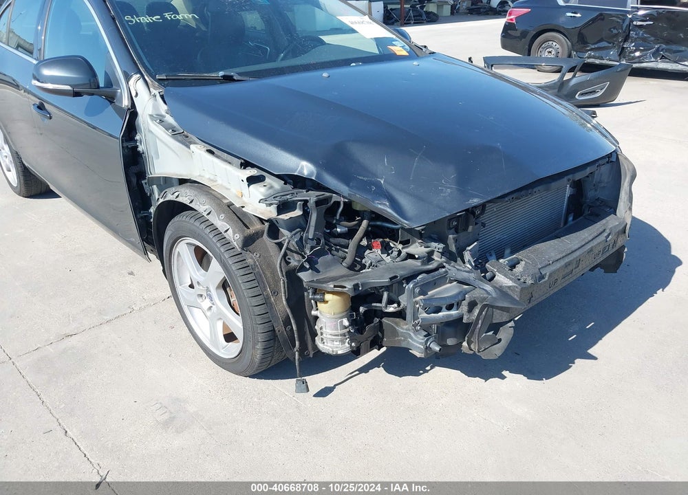 2013 VOLVO S60 T5/T5 PLATINUM/T5 PREMIER/T5 PREMIER PLUS VIN: YV1612FS0D2230816