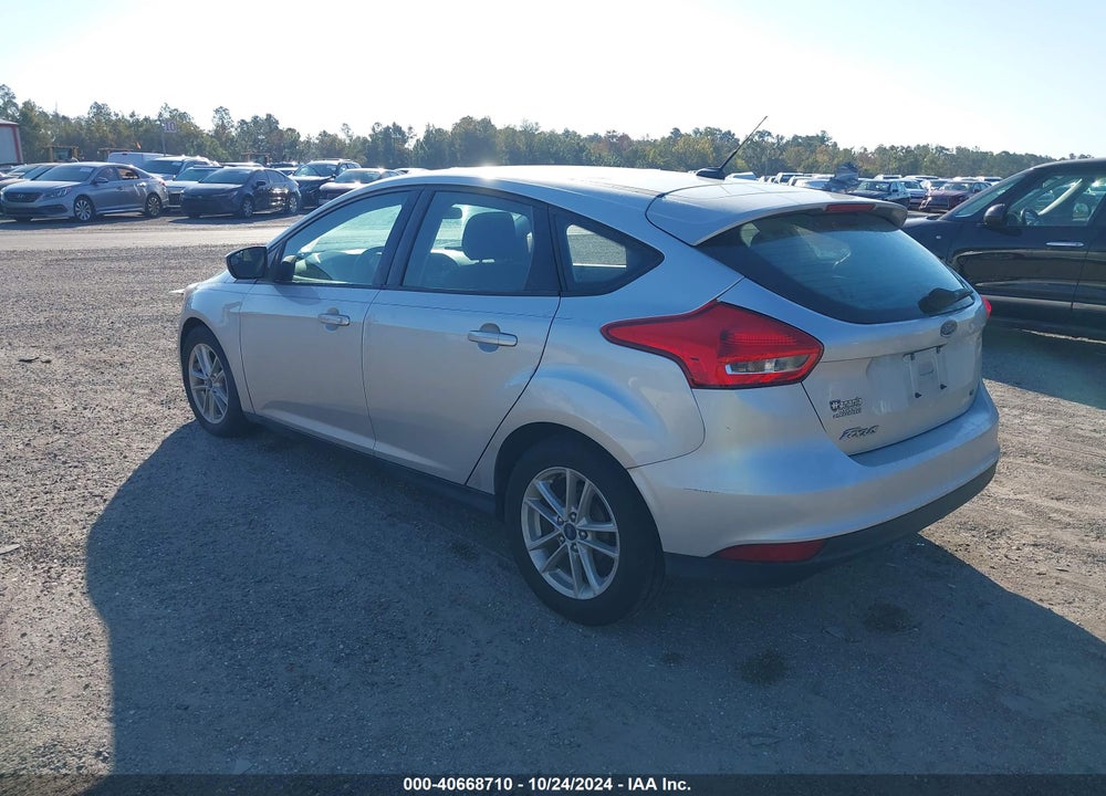 2018 FORD FOCUS SE VIN: 1FADP3K29JL329699