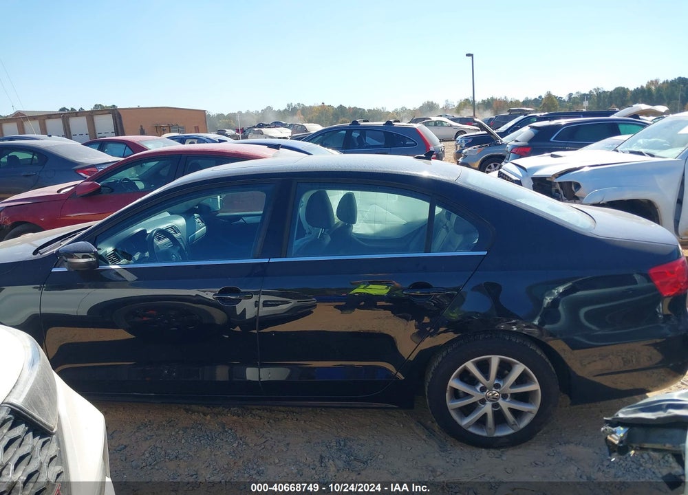 2014 VOLKSWAGEN JETTA 1.8T SE VIN: 3VWD17AJ1EM384337