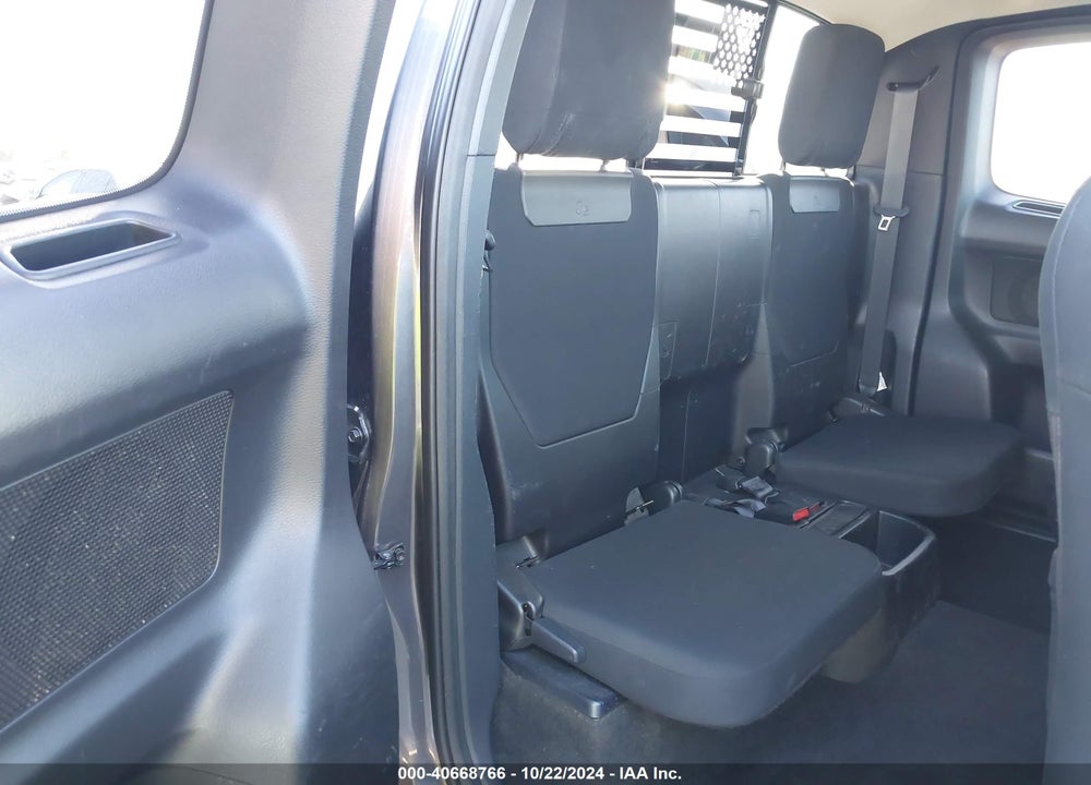 2017 TOYOTA TACOMA SR5 V6 VIN: 5TFRZ5CN7HX038992