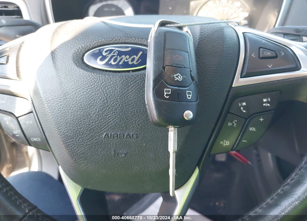2014 FORD FUSION SE VIN: 1FA6P0HD2E5393139